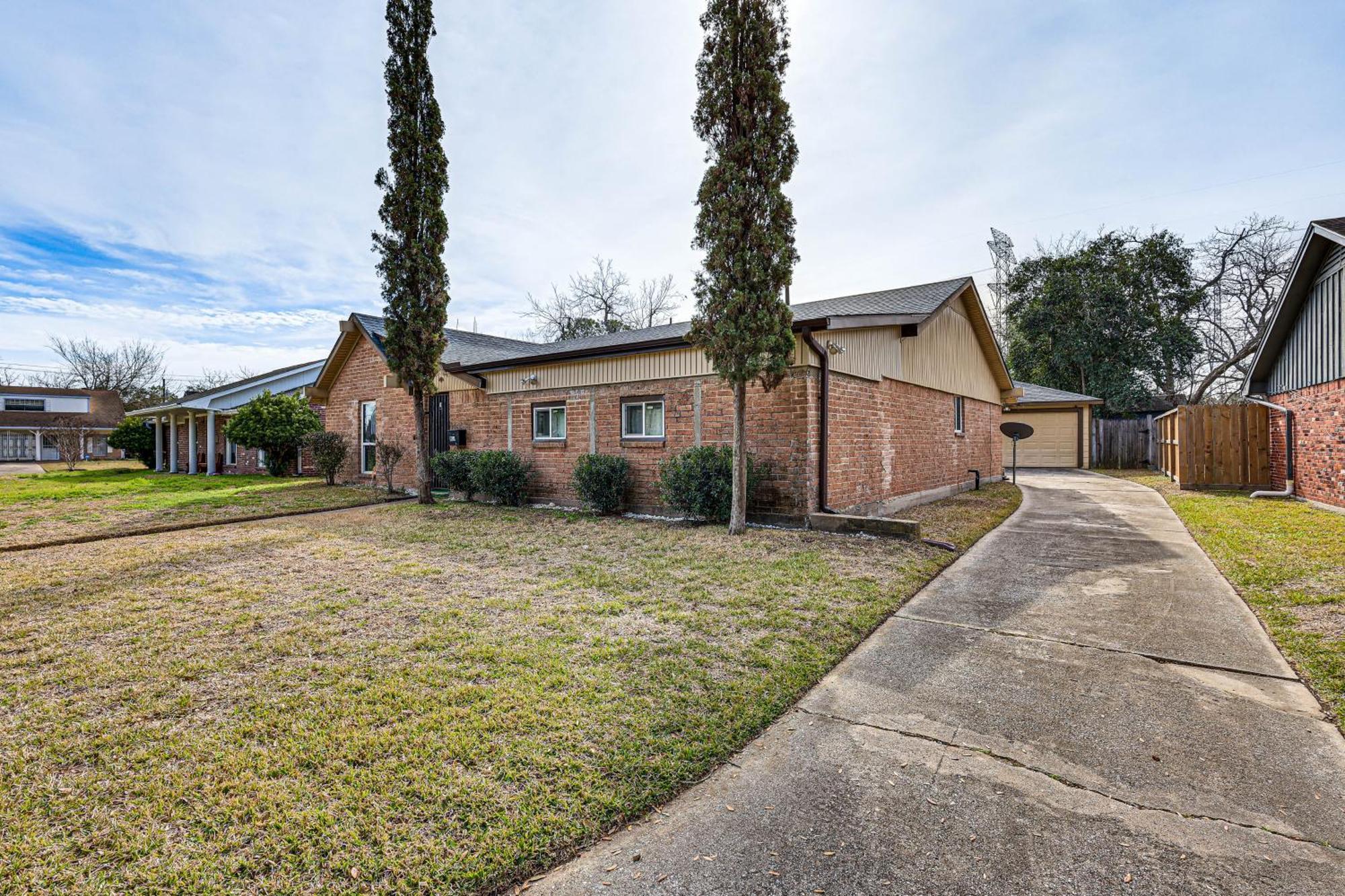 Quiet Houston Home With Porch - Near Park And Trails! Екстер'єр фото